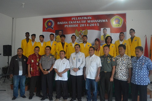 pelantikan-badan-eksekutif-mahasiswa-unpab-2015_261167.jpg
