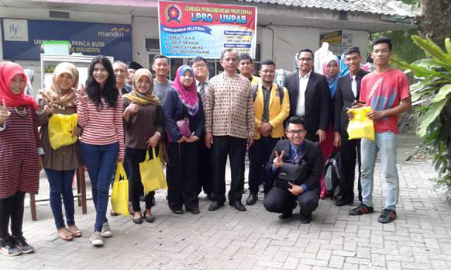 kunjungan-mahasiswa-wirausaha-usm-malaysia-ke-ukm-center-unpab-medan_92.jpg