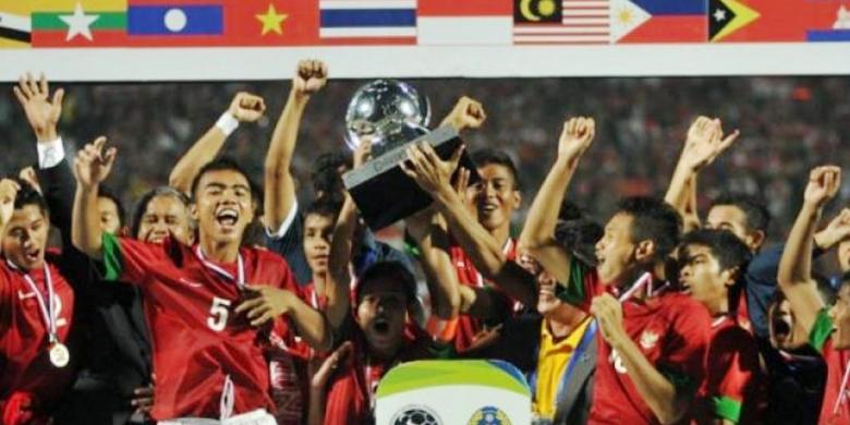 menangi-adu-penalti-atas-vietnam-indonesia-juara-aff-u19_36.jpg