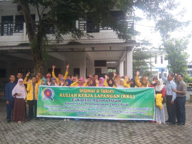 Rektor Lepas 40 Mahasiswa Fakultas Agama Islam Unpab yang Akan Mengikuti Kegiatan KKL rektor-lepas-40-mahasiswa-fakultas--agama-islam-unpab-yang-akan-mengikuti-kegiatan-kkl_51.jpg