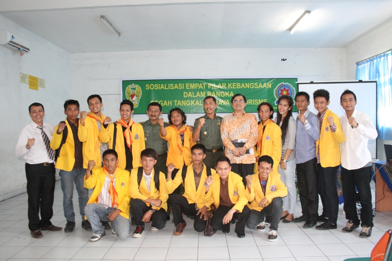 1kuliah_umum_teroris_03072012.jpg