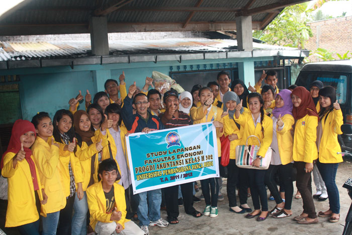 PENGUSAHA UKM TANTANGAN LASKAR JAKET KUNING MENGEMBANGKAN KERIPIK WARALABA 51keripik.jpg
