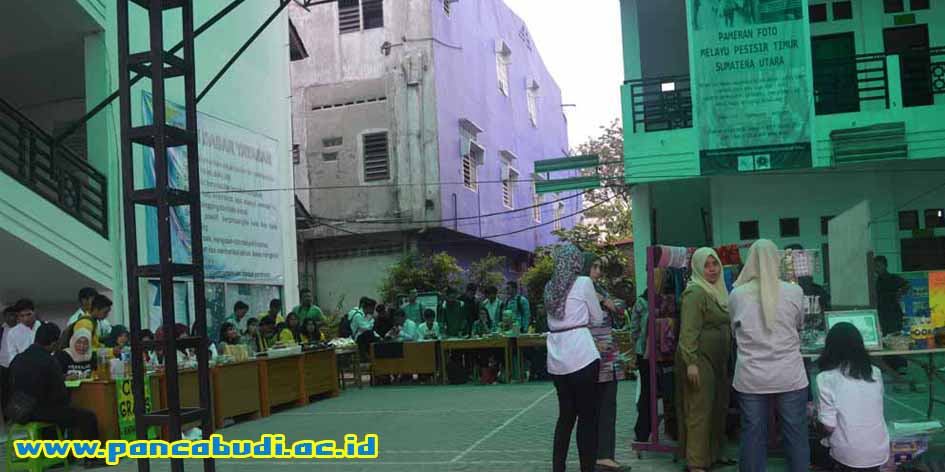 budaya-kewirausahaan-dan-pameran-foto-ramaikan-lapangan-mahabento-unpab_12.jpg