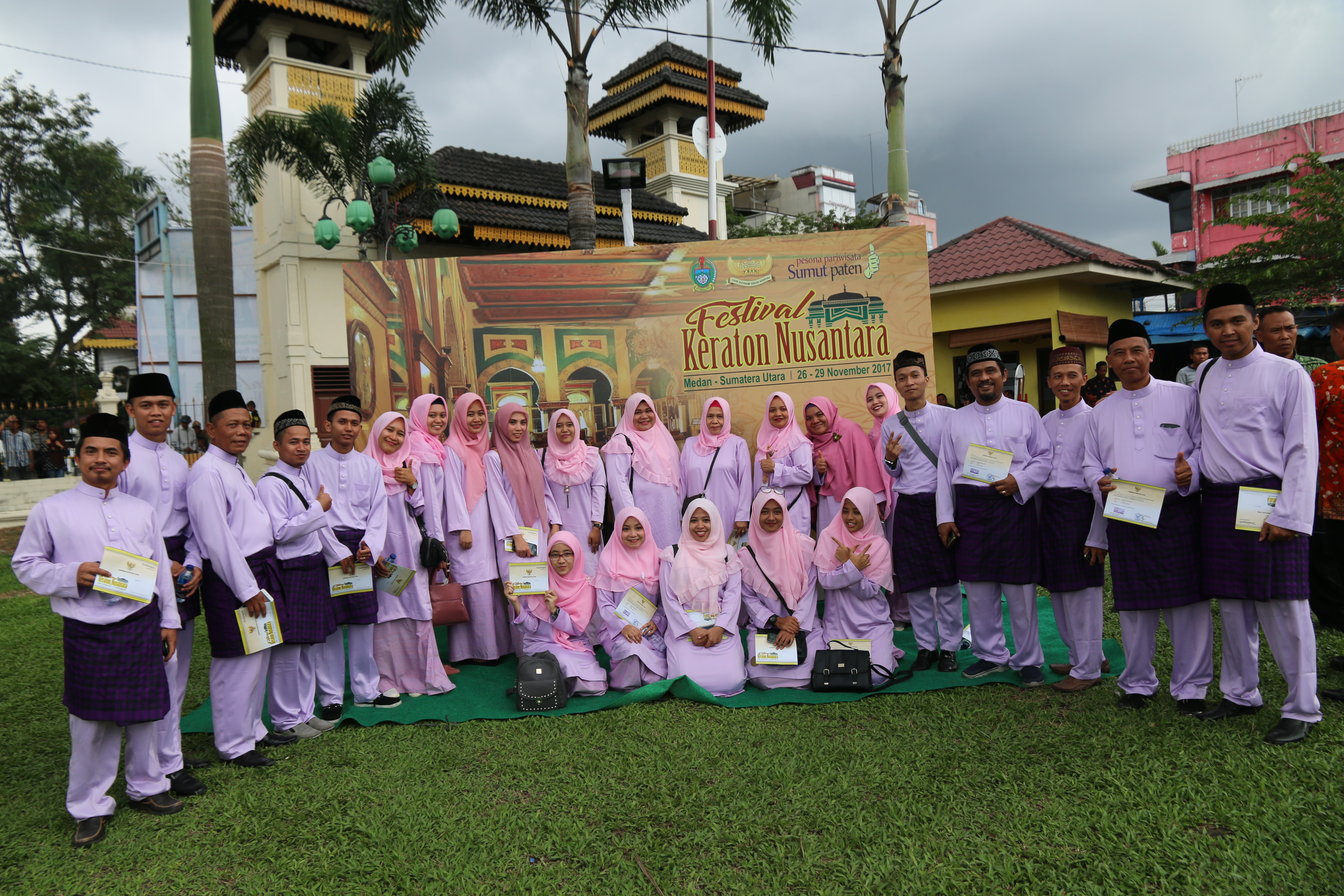 Civitas UNPAB Ikut Sertta Dalam Festival Budaya Di Istana Maimun civitas-unpab-ikut-sertta-dalam-festival-budaya-di-istana-maimun_87.jpg