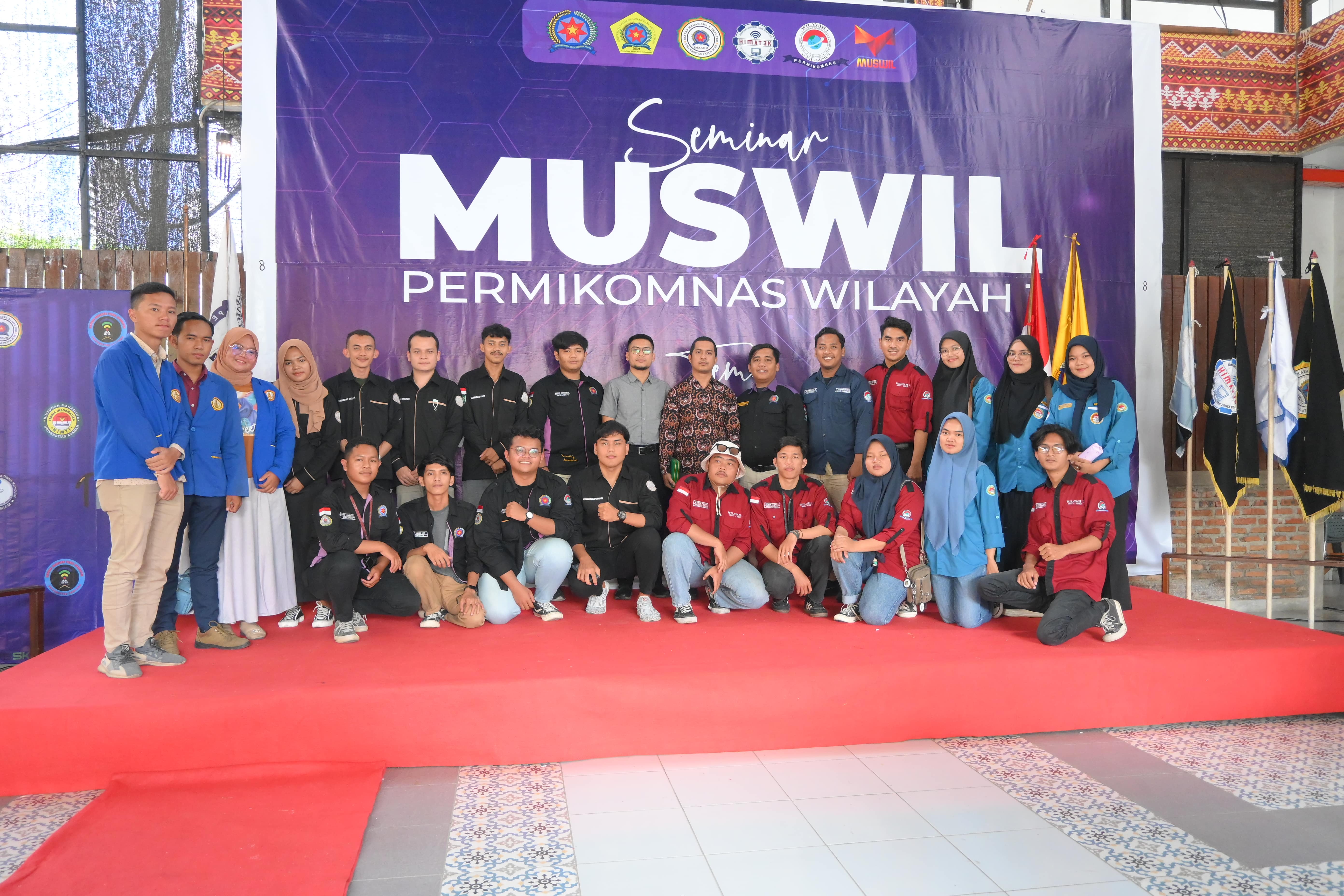 dukung-kemajuan-teknologi-melalui-seminar-musyawarah-wilayah-i-permikomnas-_47.jpg