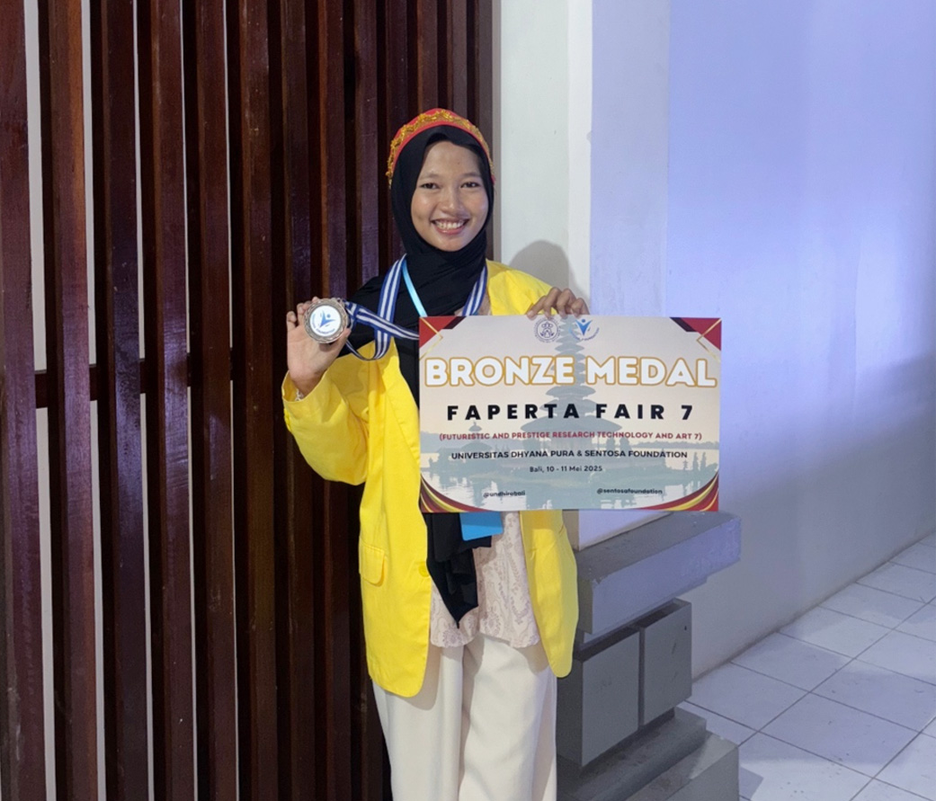 gemilang-prestasi-mahasiswi-ekonomi-pembangunan-unpab-raih-medali-perunggu-di-ajang-nasional-1747313704_13.jpg
