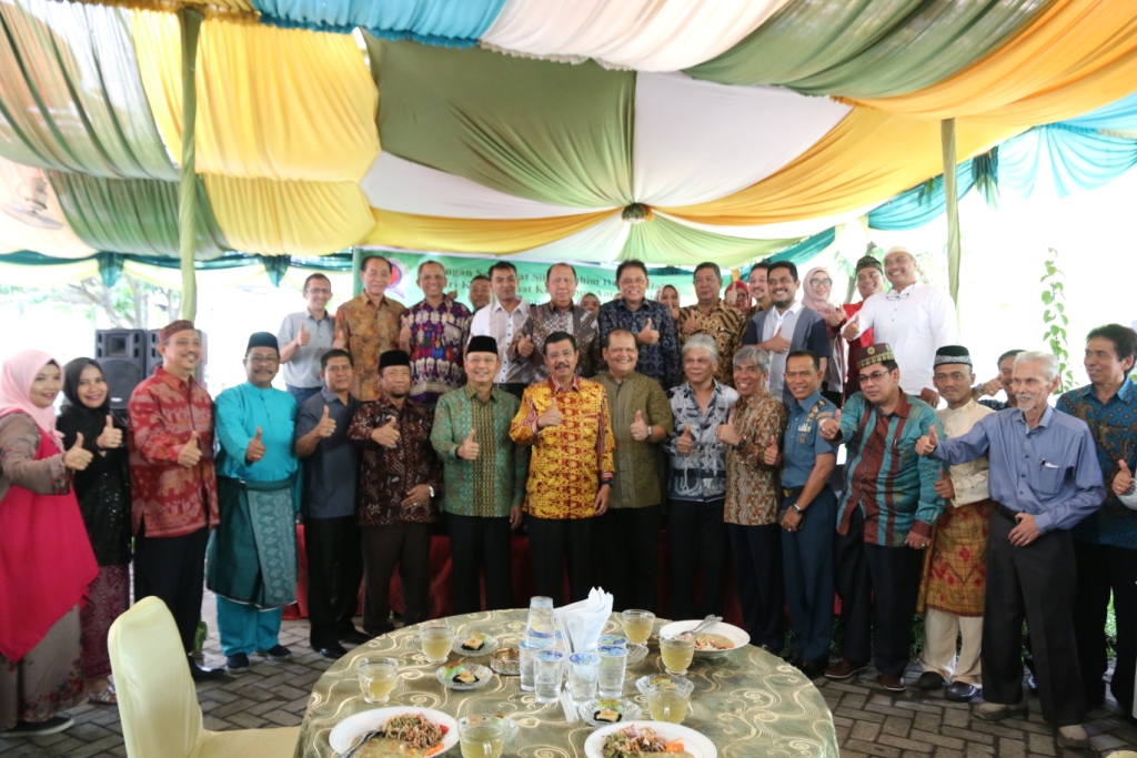 halal-bi-halal-unpab-hadirkan-para-tokoh-_62.jpg