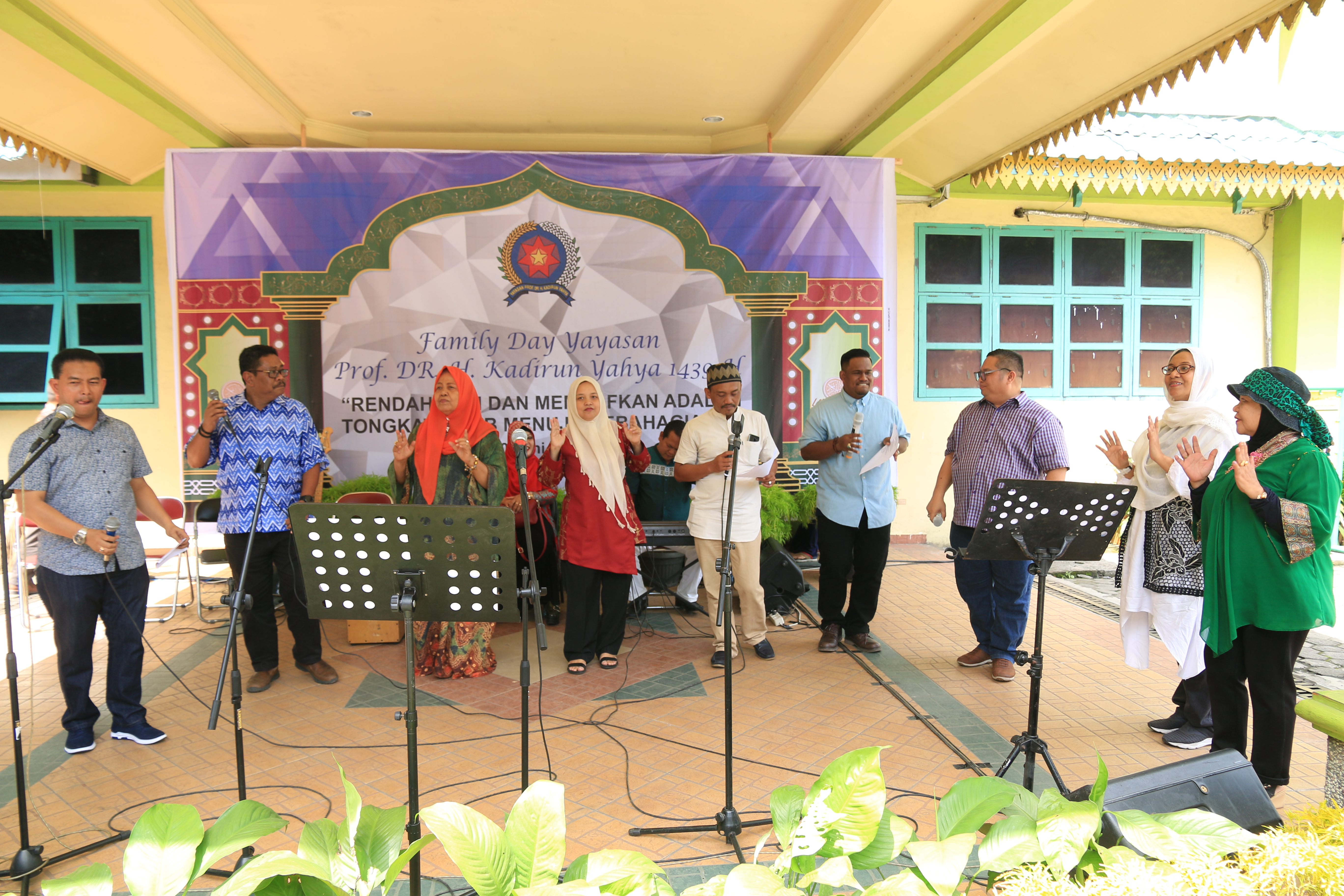 Halal Bi Halal Yayasan Prof.Dr.H.Kadirun Yahya Dikemas Dalam Bentuk Family Day halal-bi-halal-yayasan-profdrhkadirun-yahya-dikemas-dalam-bentu-family-day_51.jpg