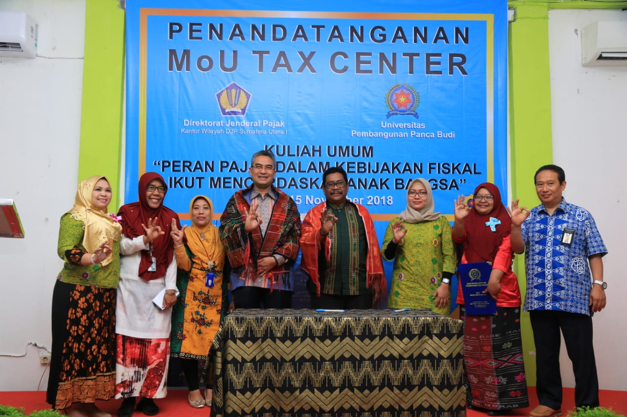 kanwil-djp-sumut-i-resmikan-tax-center-unpab-realisasi-penerimaan-pajak-sudah-rp1727-triliun-_68.jpg