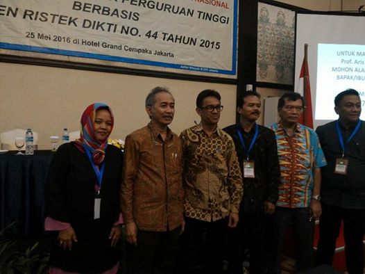 lokakarya-nasional-penyusunan-standar-perguruan-tinggi-berbasis-permen-ristek-dikti-no-44-tahun-2015_87.jpg