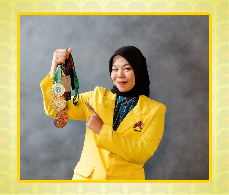 mahasiswa-penerima-kip-kuliah-unpab-awal-masuk-kuliah-langsung-torehkan-prestasi-di-ajang-pencak-silat-1786529254_83.jpg