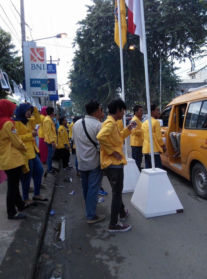 mahasiswa-unpab-gelar-upacara-peringati-hari-pahlawan_31.jpg