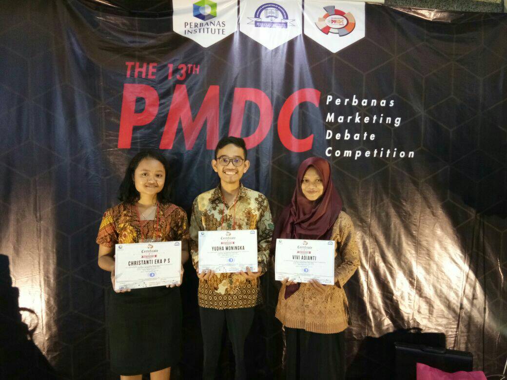 mahasiwsa-unpab-mengikuti-debat-perbanas-marketing-debate-competition-2017_10.jpg