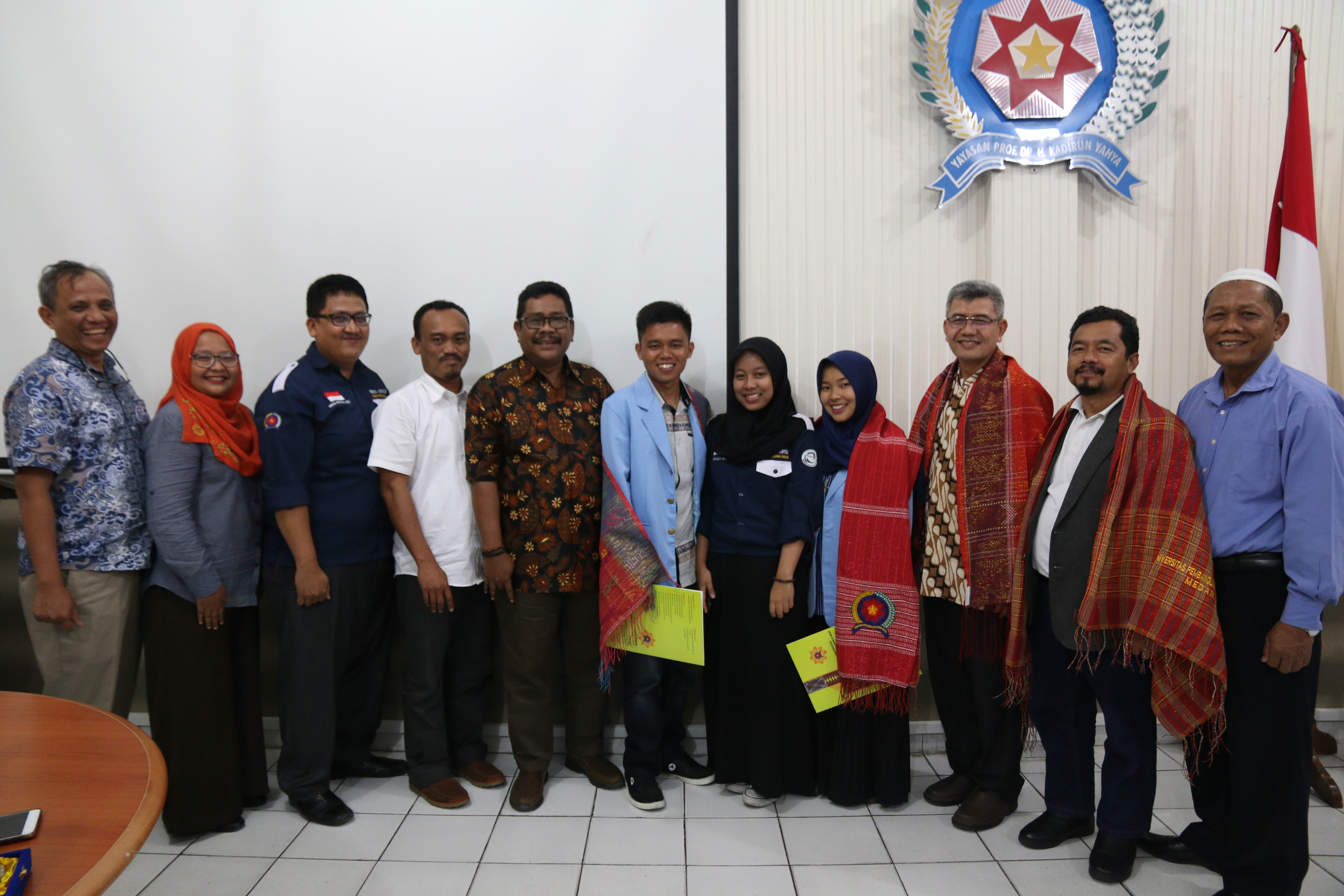 pelepasan-mahasiswa-program-permata-unpab-dari-unisba_27.jpg