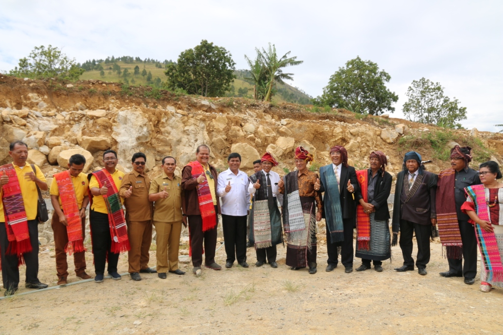 penandatanganan-moa-lppm-unpab-dengan-bappeda-samosir-dan-geopark-kaldera-toba_50.jpg