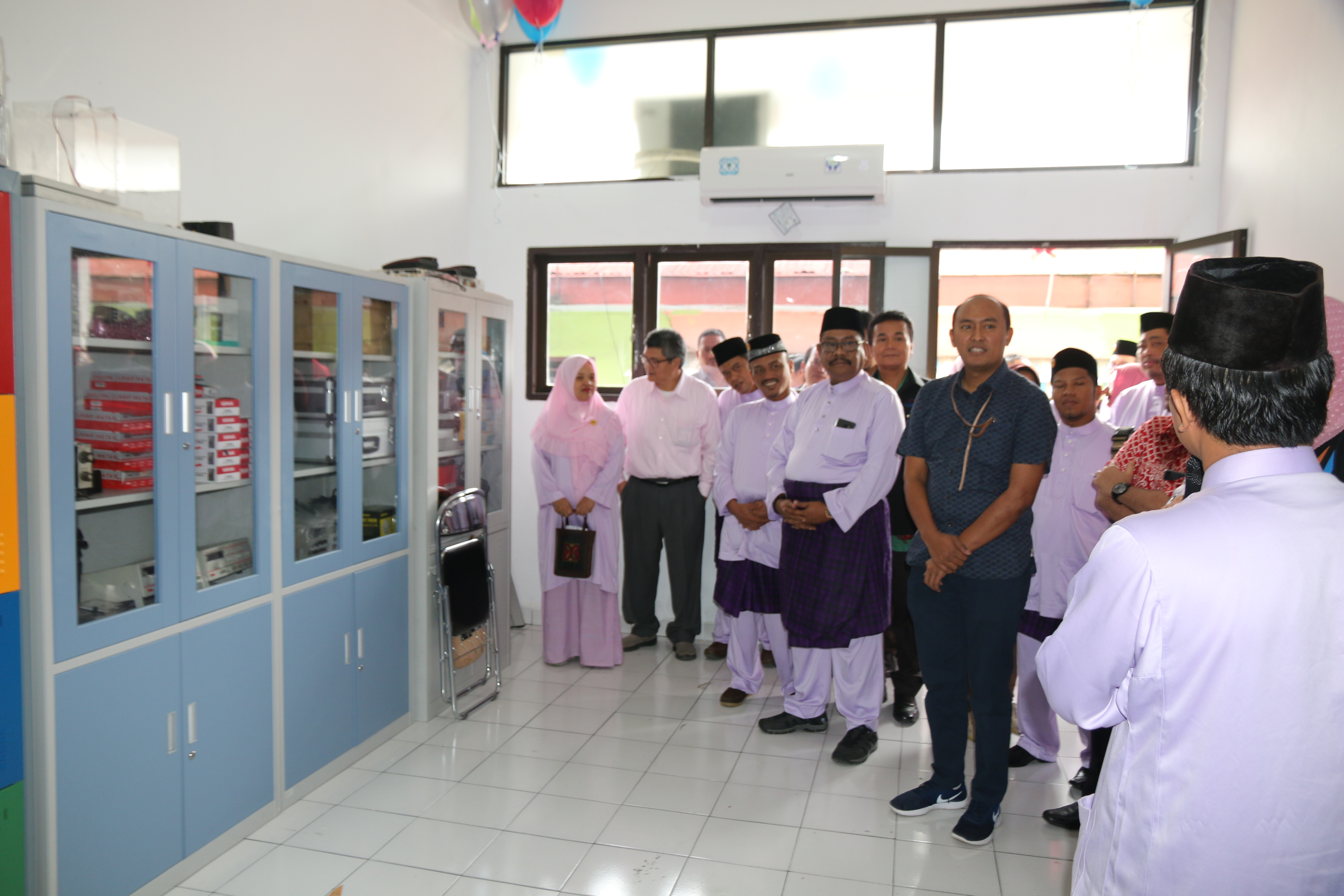 peresmian-lab-baru-prodi-teknik-elektro-unpab-program-csr-pt-pertamina-persero_63.jpg