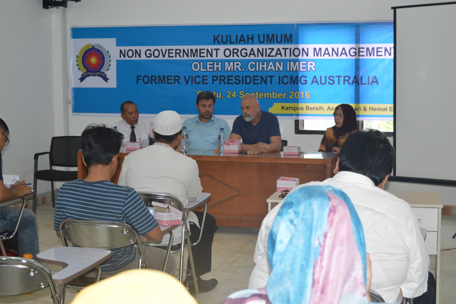 press-release-kuliah-tamu-non-government-organization-by-mr-cihan-imer_80.jpg