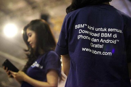 rambah-iosandroid-blackberry-pede-server-bbm-cukup-tangguh_19.jpg