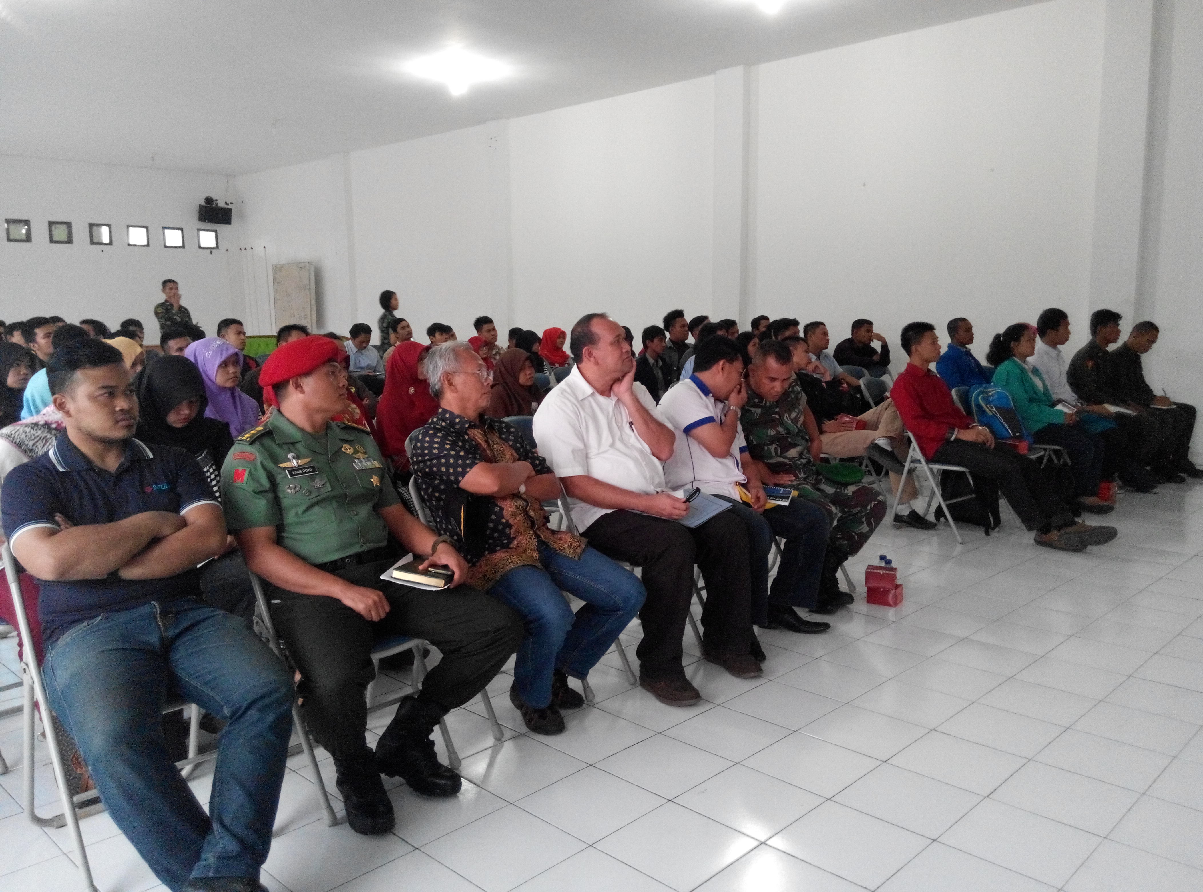 Rektor UNPAB Dukung Mahasiswa untuk Ikut Ekspedisi NKRI Koridor Papua Barat 2016 rektor-unpab-dukung-mahasiswa-untuk-ikut-ekspedisi-nkri-koridor-papua-barat-2016-_75.jpg