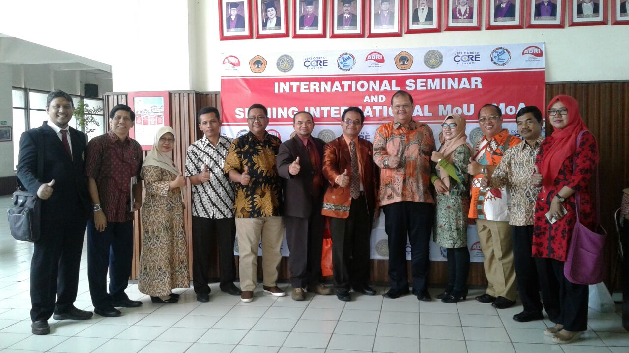 rektor-unpab-hadir-dalam-kegiatan-international-seminar-adri-dan-sekaligus-penandatanganan-mou-bersama-adri-dan-burapha-university-international-of-thailand-_91.jpg