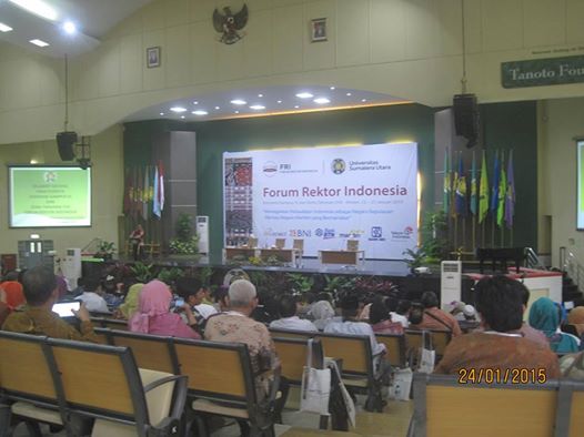 rektor-unpab-hadiri-forum-rektor-indonesia_13.jpg