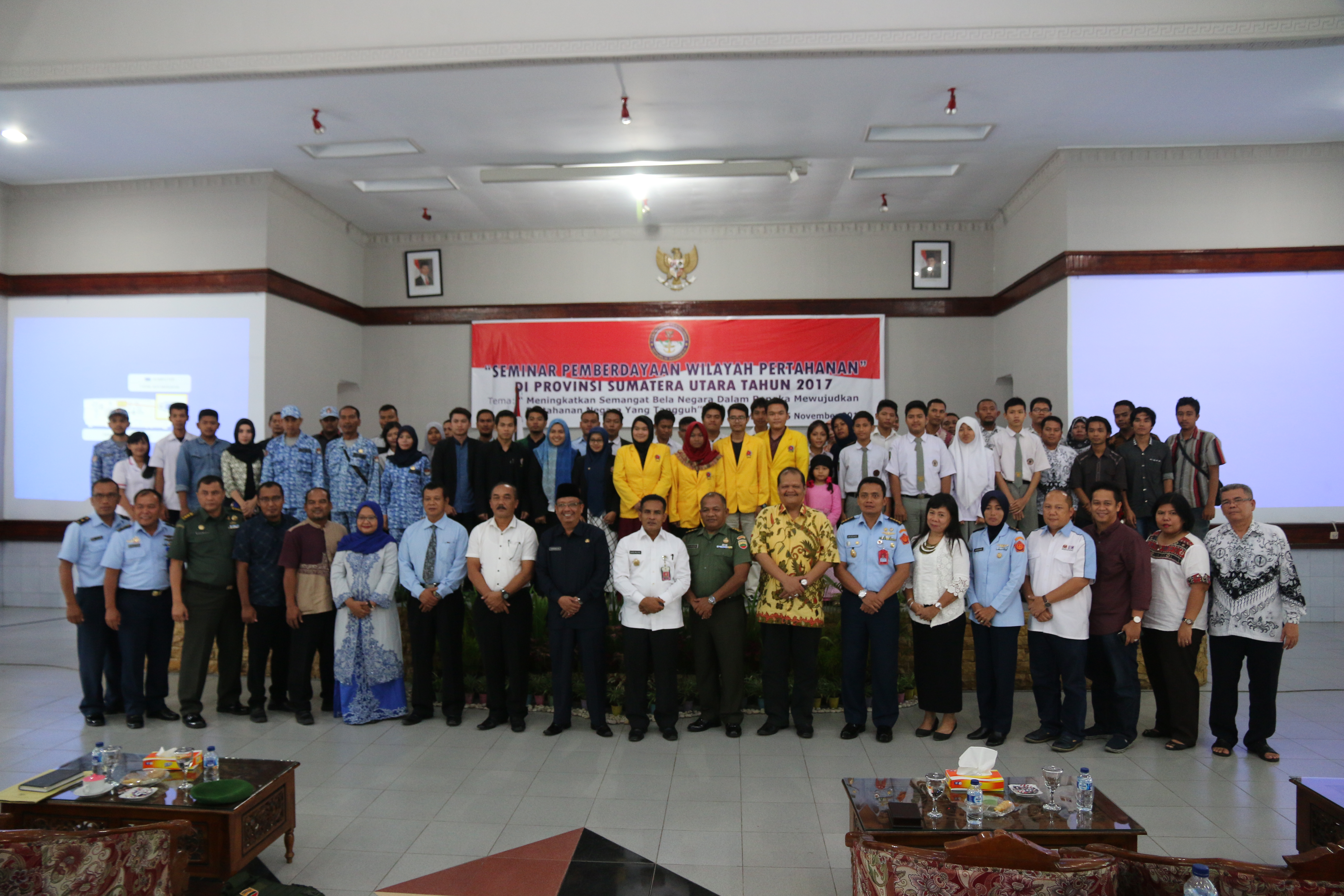 rektor-unpab-menjadi-pemateri-dalam-kegiatan-seminar-pemberdayaan-wilayah-pertahanan_16.jpg