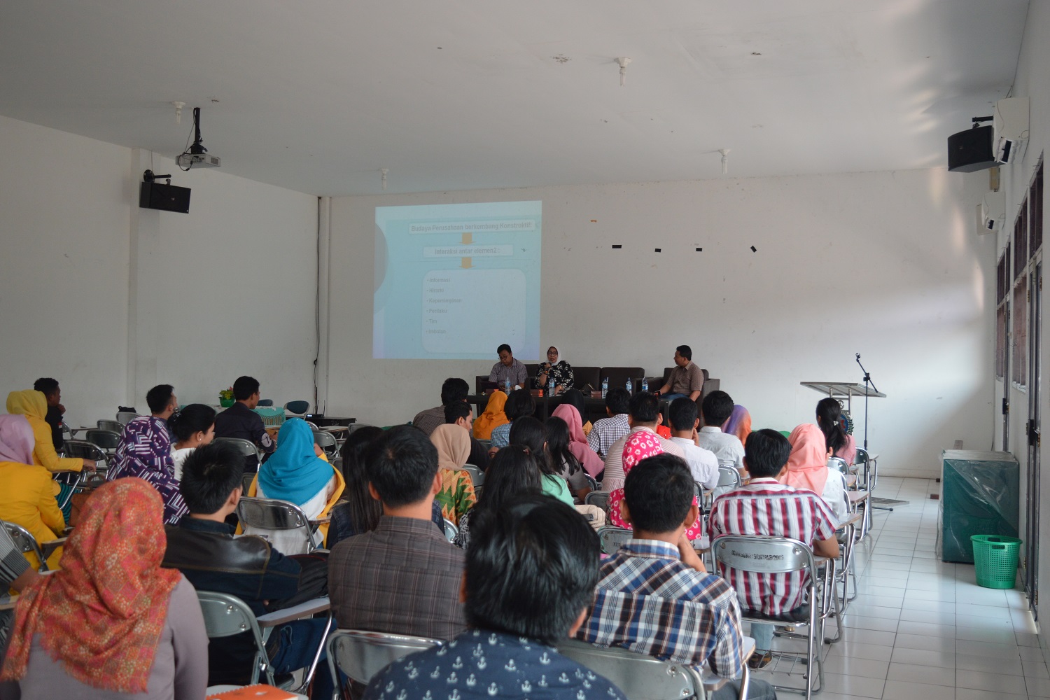 sac-mengadakan-seminar-softskill-leadership-_93.jpg