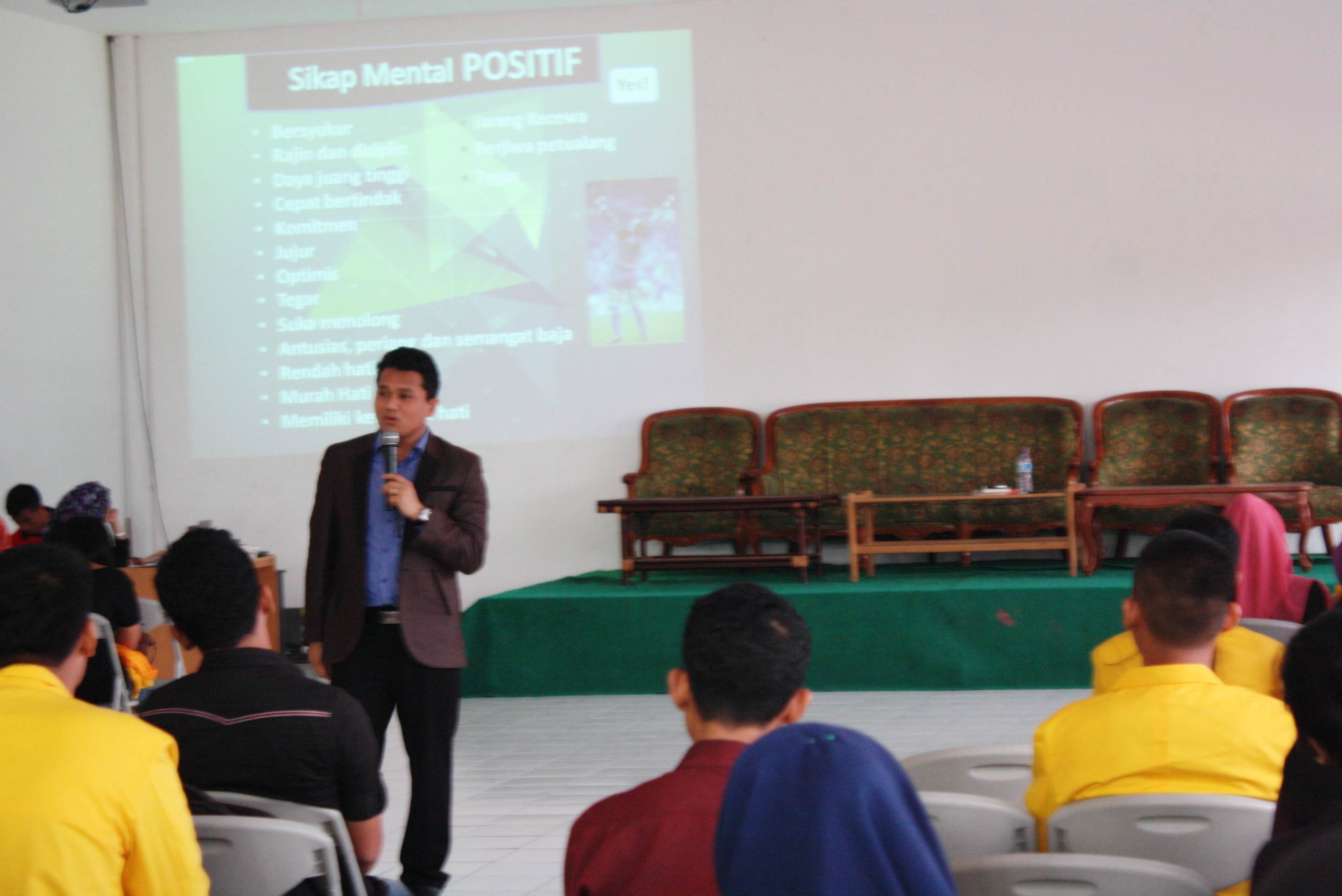 sac-unpab-gelar-pelatihan-softskill-motivasi-prestasi-_11.jpg