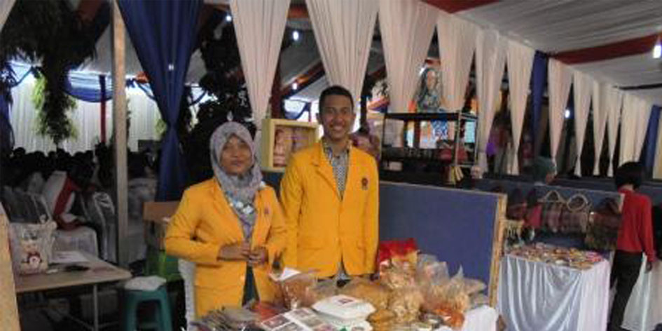 ukm-center-unpab-mengikuti-bazar-expo-bank-sumut-2014_60.jpg