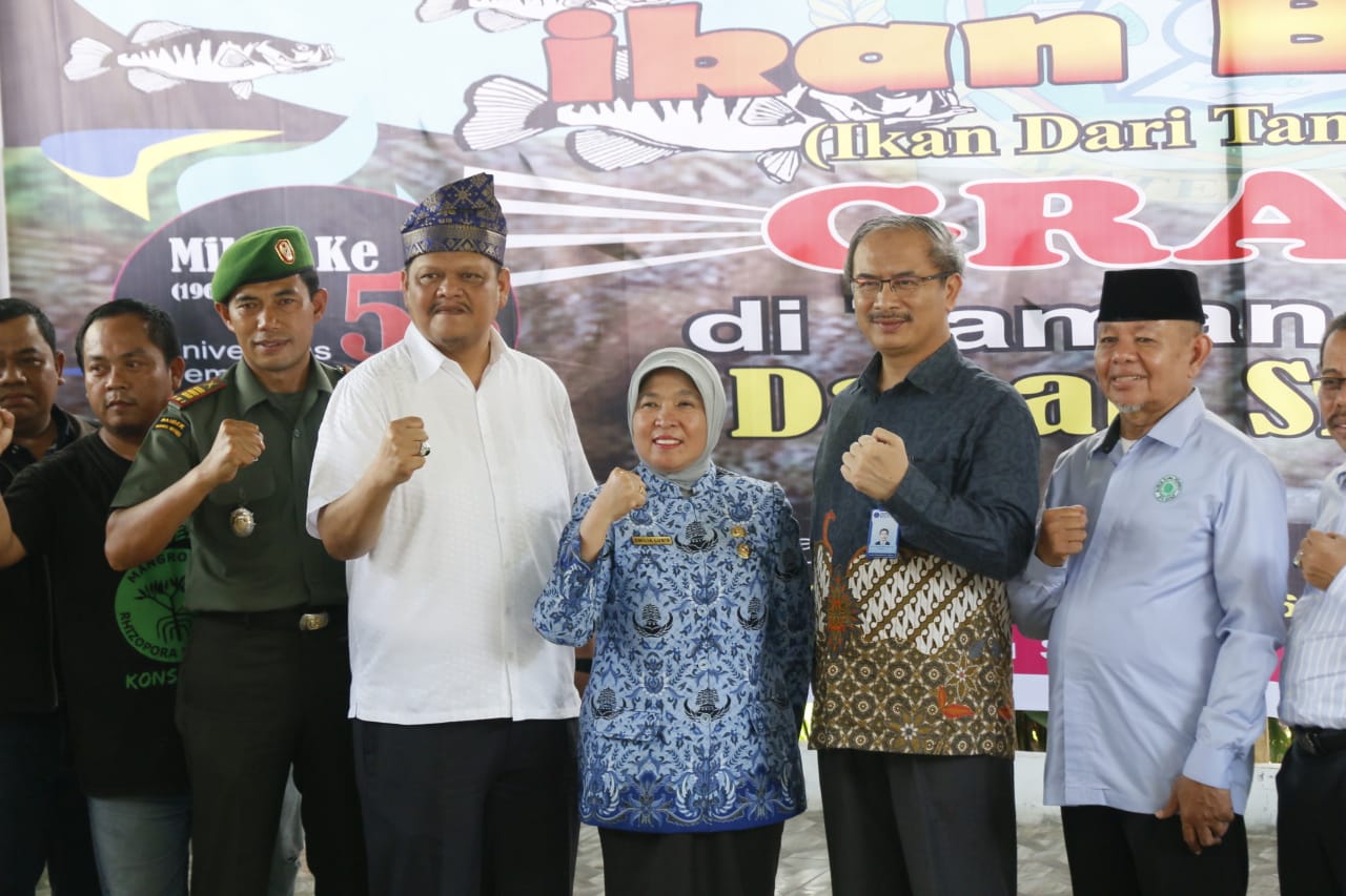 unpab-gelar-pesta-rakyat-makan-ikan-bakar-gratis-1-ton-dalam-rangka-milad-ke58_16.jpg