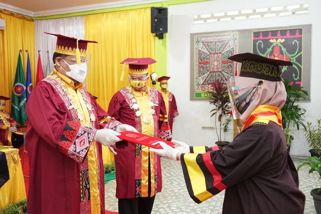 Unpab Unpab Melaksanakan Wisuda Ke 66 Secara Daring