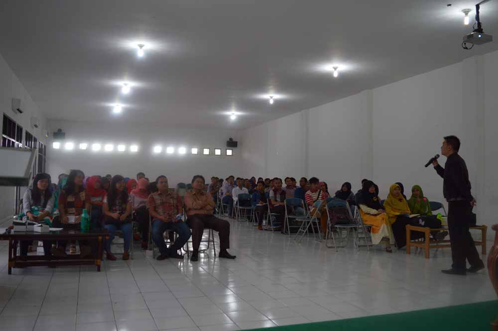 unpab-sikapi-mea-2015-dengan-seminar-kewirausahaan_46.jpg