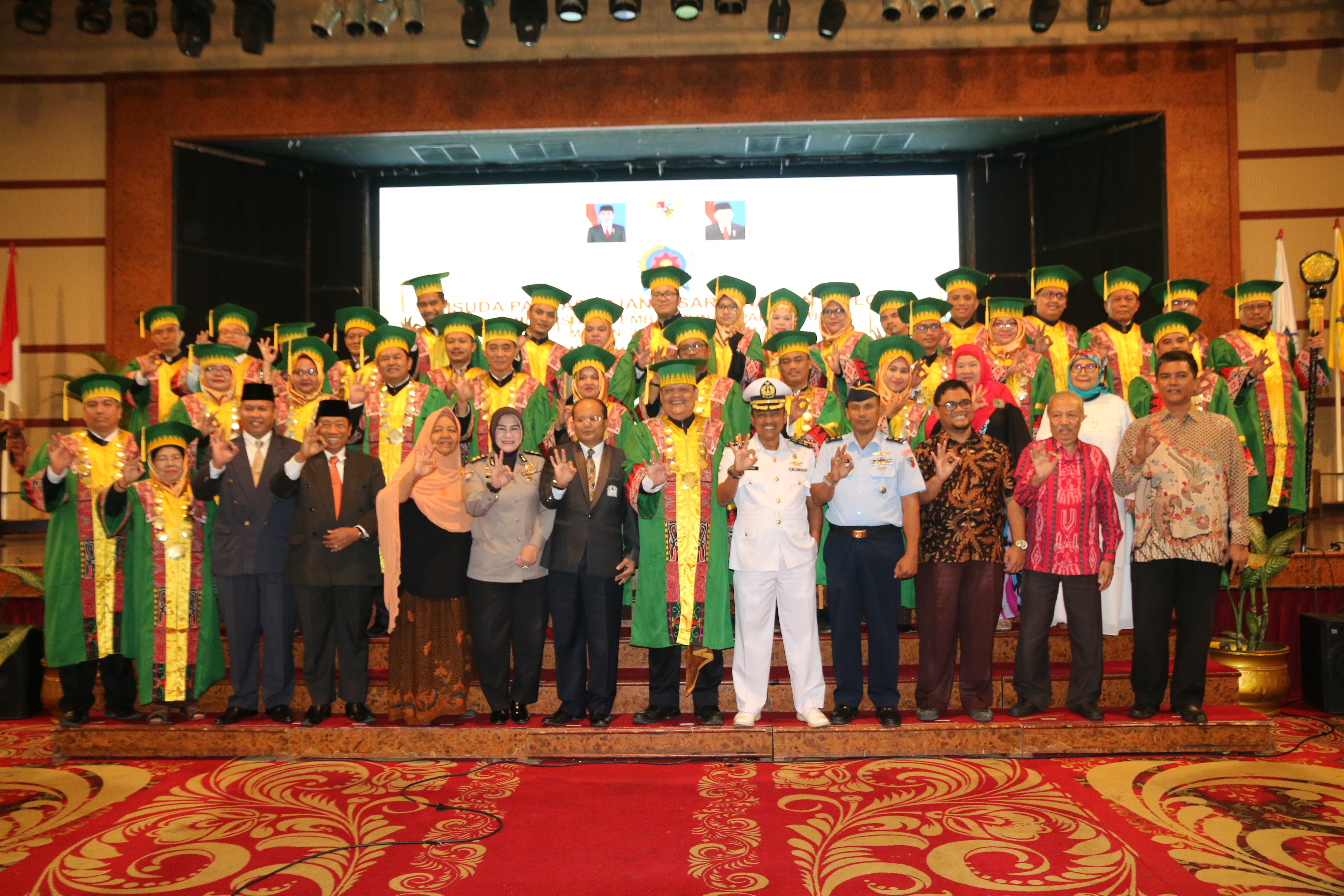 wisuda-unpab-ke-59-etnis-jawa_76.jpg
